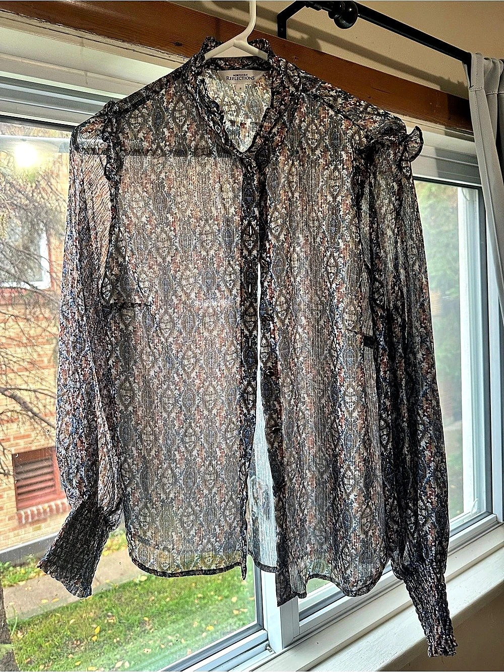 Northern Reflections Venoor Geometric Blouse in Black & Blue Size Small